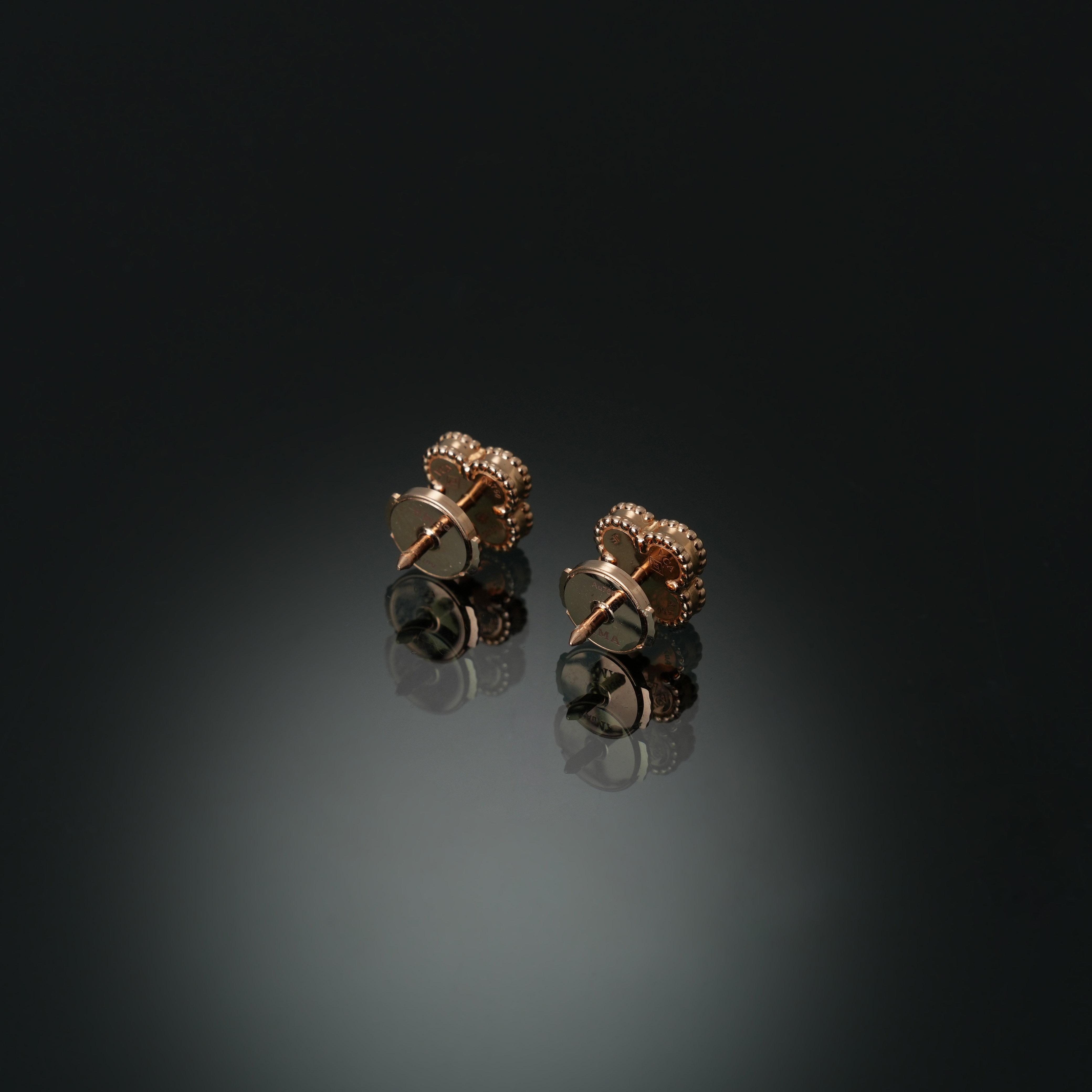 Van Cleef & Arpels(USED)반클리프앤아펠 스위트 알함브라 이어링 커넬리언